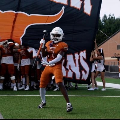 5’8 160lbs C/FS #7 track/field LHS-2024 3.5 gpa email: kamron.moore2006@gmail.com