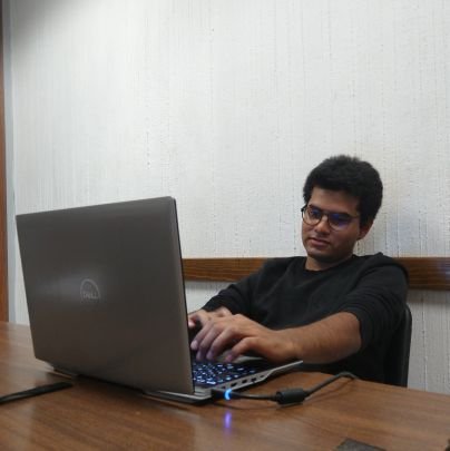 almanza_nu2002's profile picture. Electrónico frustrado 🖥️💡