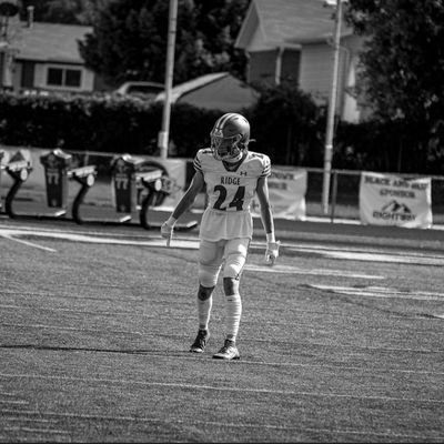 MRHS Football || GPA 3.0|| WR|| C/O 2025|| 6'0|| 150lbs|| IG:jayden.beckstead24