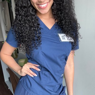 I’m danielle and I’m a 20 something year old nurse from Austin TX 🇺🇸 I answer my patients on my 🤍💙 ↧