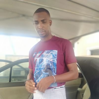 OzohJohn's profile picture. I listen to music alot