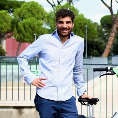 La vita è come andare in bicicletta: se vuoi stare in equilibrio devi pedalare. Rem tene, verba sequentur