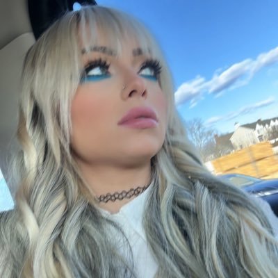 WWE LIV MORGAN OFFICIAL TWITTER FAN PAGE ACCOUNT