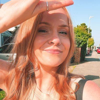 fayerobinsn's profile picture. Managing Editor at @BloomsburyBooks. A fan of weird, creepy, dark things. she/her.