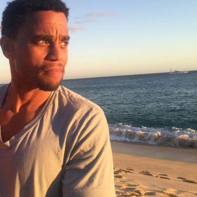 Born in DC, raised in MD, blessed 2 be here. LIVE fully, LOVE deeply, BE thankful!  Instagram: @themichaelealy https://t.co/URkQ0qhEkf. official page 4 my fans