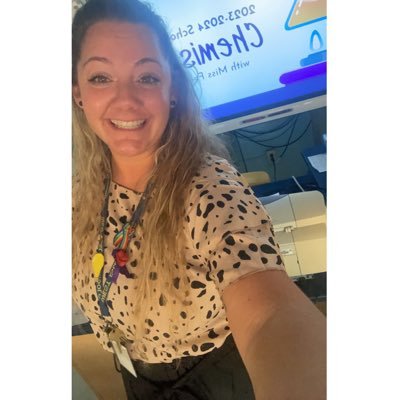 Zealous WIHS science educator. Smiling and teaching until all the stigmas of chemistry Argon ⚛️💙💛🦁💡📚🧪 | NYS Master Teacher | #WIThirstProject #BeTheChange