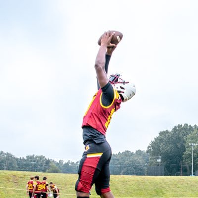 Windsor Locks High School ‘25 | 6’1 180 | Varsity Football- Track and Field-Basketball | 🏈Wide receiver | 3.3 GPA | Cell: 860-794-6985 /ymdiene42@gmail.com