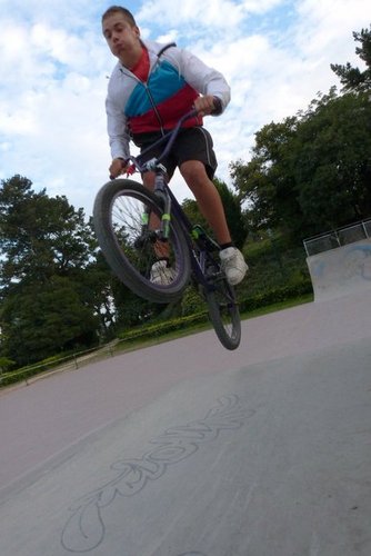 aitordelacoste's profile picture. 