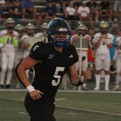 Class of 24’| ATH | Papio South HS| 5’10 185| 4.15 pro agility| 445 Squat | 270 Bench| 4.49 40yd| 33.1 vertical| 3.2 gpa| kmconnor506@gmail.com|