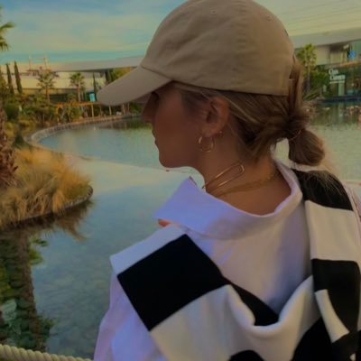 Antoniame_'s profile picture. 🦋 métele amor a todo.