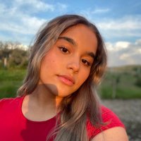 Karen Aguirre (@adiiilenneeee) 's Twitter Profile