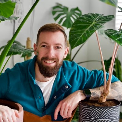 Photographer, Houseplant YouTuber, Tylerhamende or Plantfriends on YouTube.