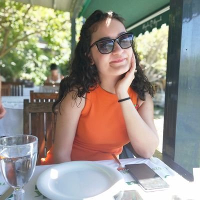 ZeynepAydgd93's profile picture. 