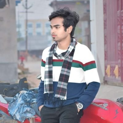 (ﷺ)
किसी के हक़ में तो किसी के खिलाफ लिख दूंगा मैं, आइना हूं साहब साफ-साफ लिख दूंगा।।