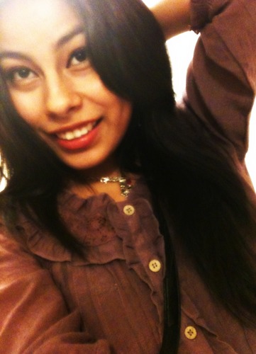 Full hispanic and very friendly, im a lover and ill make you smile. so JUST FOLLOW ME! i might follow back :)