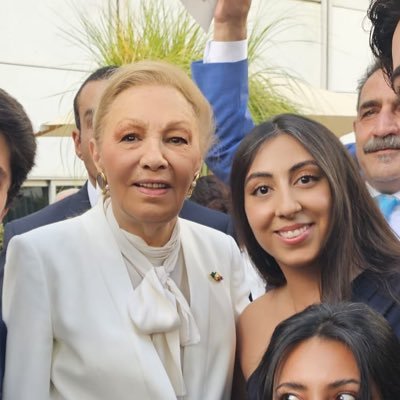 Patriot first, feminist Second. Iranian born, Swedish citizen🇸🇪💚 🦁☀️🤍❤️ Uppsala University