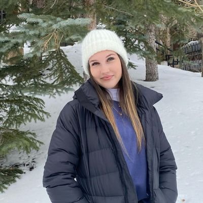 rileyyhicks8's profile picture. instagram: rileyyhicks🤞🥂