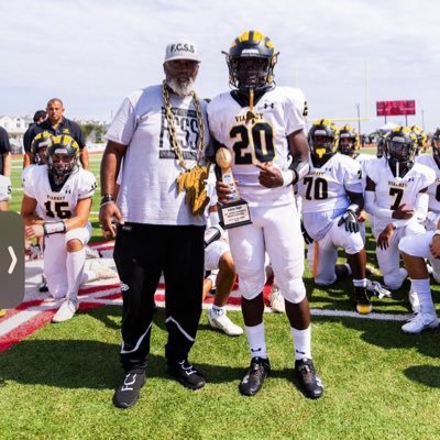 |Class of 27’| 3.9 GPA| St. Peter’s Prep | 5’11 180 Ibs |🇸🇱| DB/RB/ATH| #20🖤|🏈🏃🏾♂️| NCAA ID# 2307965117| contact: @CoachRichHansen