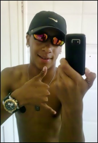 ↘ Vivos somos traidos ,presos esqueçidos !!*.*Mortos só deixamos saudades é #PAZ #JUSTIÇA &&' #LIBERDADE ♪// _\$$/_