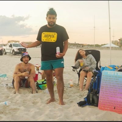 Christiann421's profile picture. Surfin on my own 🌊 baby