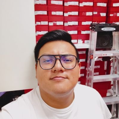 ivancitomartnez's profile picture. Lo mejor de tu vida 😂😂