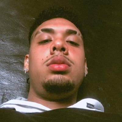 São Paulino e Madridista doente.
Torcedor Fanático do Boston Celtics.
Apaixonado pelos meus 4 segundos times.