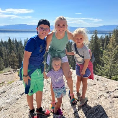 stephieann11's profile picture. 