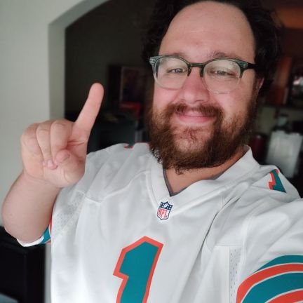 I write poetry, love cats, and drive Subaru's.
Dolphins/Red Sox/Mavericks are my mains. he/him