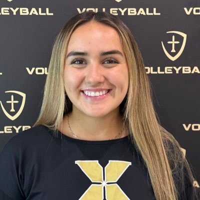 AO1 // DS/L // 5’4 // Xavier College Prep HS Class of ‘25 #8 // 3.3 GPA // Angels Elite Volleyball Club #8 // 📞: 760-774-1190