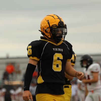 St. Laurence Freshmen Team Captain. (MLB,FB,PP)5’8 180LB/ Ranked 82 in the Class Of 2027 (3.9 GPA). Ice Hockey/Football/Lacrosse