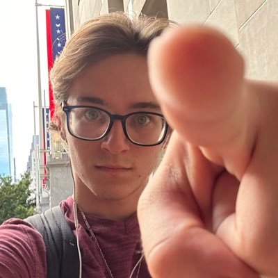 Yunkeleeman's profile picture. 