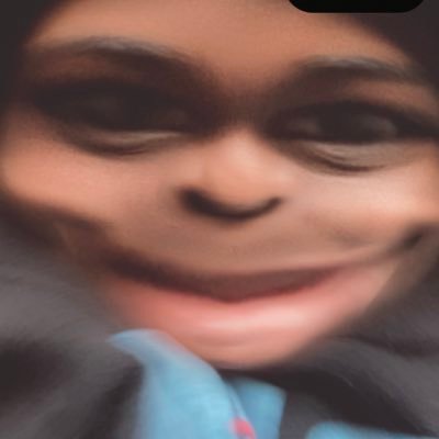 maxiwrldd's profile picture. him/him