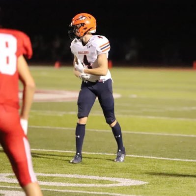 MSHS Football Position: WR/RB 165lbs 5-11|Bench 235|squat 385|power clean 205|40yd dash 4.76|