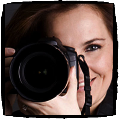 D0 IT Yourself Photoshop features top pros who love to tweet. Tips, tutorials, actions, brushes, plug-ins, examples and inspiration are all FREE!