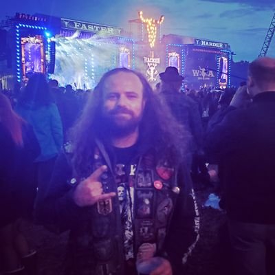 📽️Twitch Affiliate🎸
🇨🇦Canadian | Metalhead | Content Creator | 
Streaming guitar/bass and metal culture live on Twitch.  Join the jam!