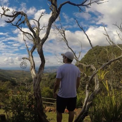 AlvaroSrRbt's profile picture. Só to aqui pelos memes.