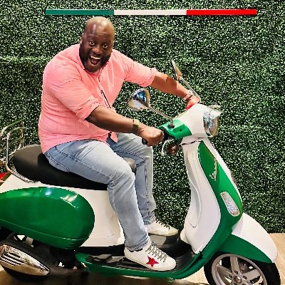Besides family... 🤔 All things #Digital. It's just what I do! #DigitalMarketing Expert, #SEO Supreme/Wizard, and #PPC Master. I just love it all.