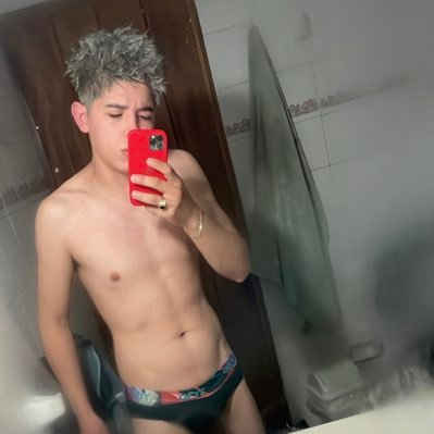 dicen que lo sé ve se pregunta pero al dm 🙈🙊 venta de contenido 🔥🔥💦🍼😈 https://t.co/uckln4UoLL