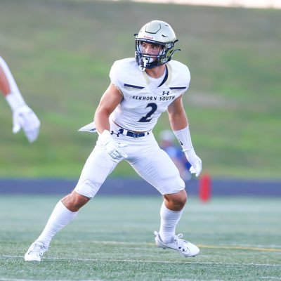 Elkhorn South High School 2024 | 6’0 190 | FS/ATH | GPA: 4.1 | 40 YD: 4.56 Laser | Squat: 405 | #2 | Academic All State