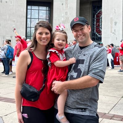 Community Relations/Video Specialist for @hilliardgov. 🎥 Former TV Sports Guy. 🏀 Musician. 🎹 God first, family second, and then of course, the Buckeyes! 🏈