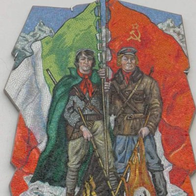 Marxista-leninista, patriota italiano.
Per un'Italia libera dal giogo euro-atlantico.
il Pensiero di Xi Jinping è il marxismo sel XXI secolo.