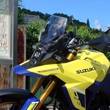 関西ライダー。Vストローム800DEに乗ってバイク通勤している変わり者です。