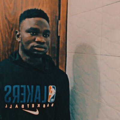 expensivebegs's profile picture. 