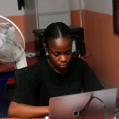 UI/UX Designer 👩💻
Product Designer 💻
Mobile App Designer 📱
Content Writer 📝
