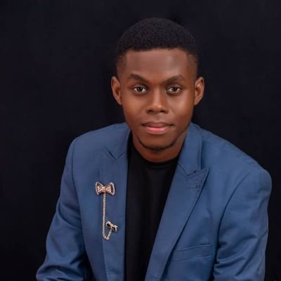 Leveraging the digital space to develop my business brand and sharing what I learn as I grow •💻 Digital skills advocate • Salesperson • Blockchain Enthusiast