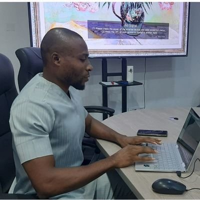 World Happiest Data Scientist | Power BI developer | Sia and Brymo fan | Grisham and Achebe reader.