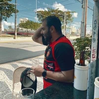 eu queria falar muito mais, mas meu advogado mandou eu ficar quieto