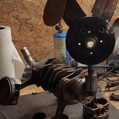 DoingstuffDaily's profile picture. 