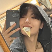 🐰vlk(@dobiyomis) 's Twitter Profile Photo