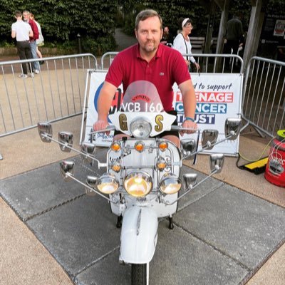 ExeterBees's profile picture. 